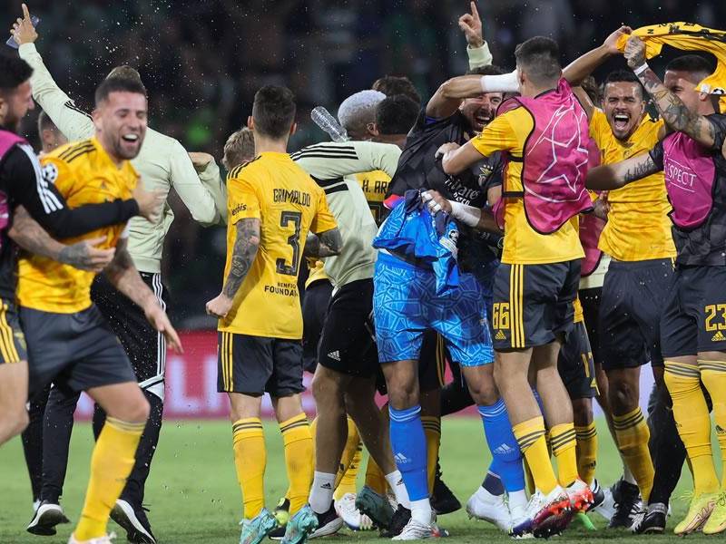 El Benfica logró su clasificación a octavos de final de la Champions League tras golear al Maccabi Haifa.