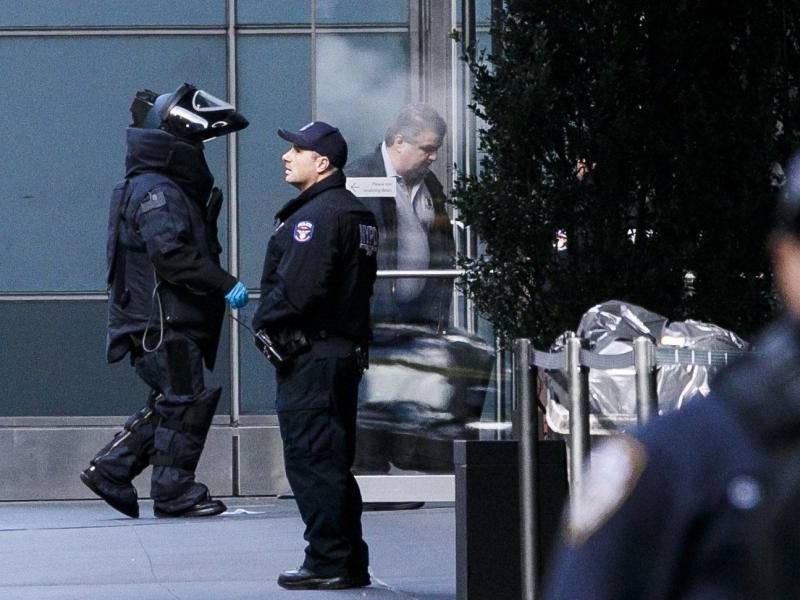 La policía de Los Ángeles investiga el millonario robo a una bóveda.