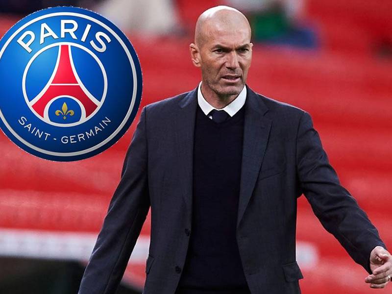 Zinedine Zidane podría llegar al banquillo del PSG para la próxima temporada.
