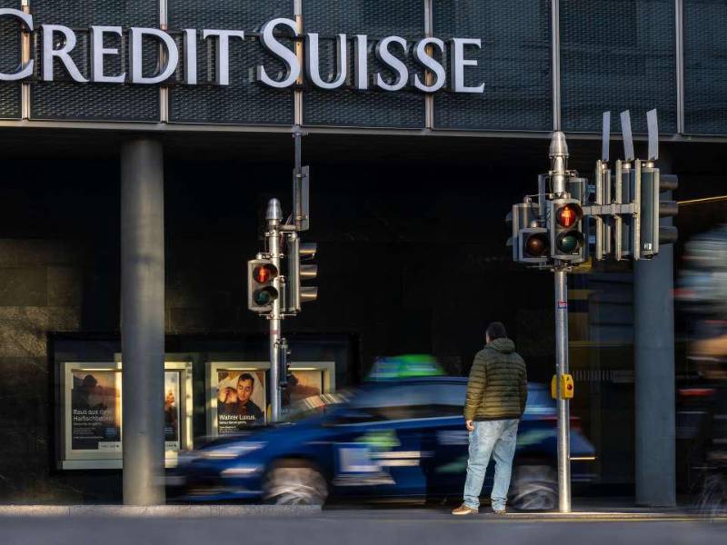 Un anciano que retiró un monto valorado en 21,000 dólares lo extravió y le fue devuelto gracias a la honestidad de una pareja.