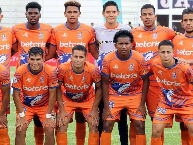 La UPN dio de baja a Juan Ramón Mejía y Rembrandt Flores antes del final del campeonato.