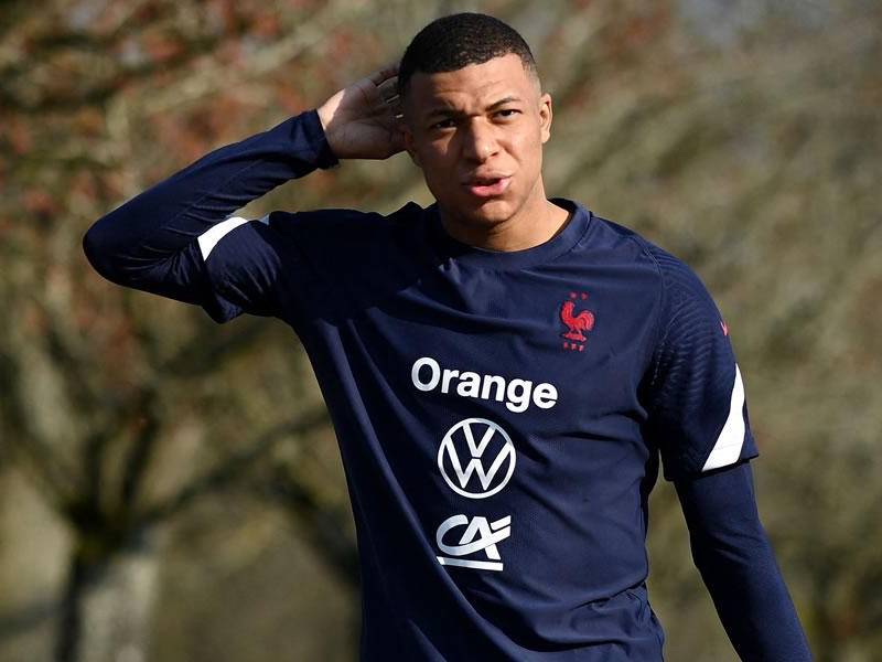 Kylian Mbappé decidió no aceptar la invitación para estar en el sorteo del Mundial de Qatar 2022.
