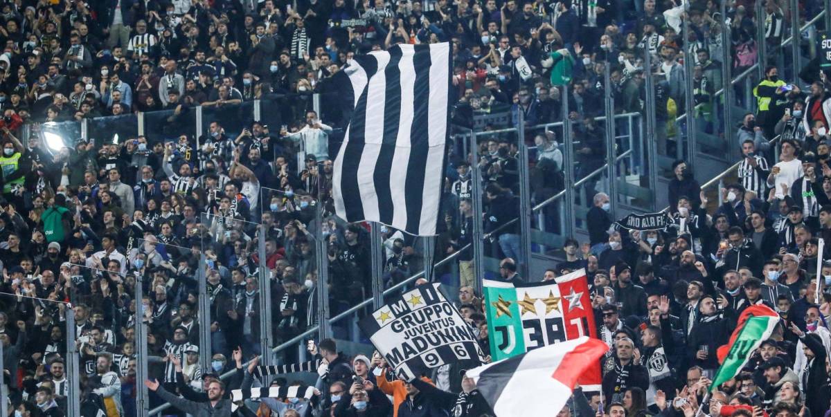 Exigen el descenso de la Juventus y la revocación de sus últimos títulos