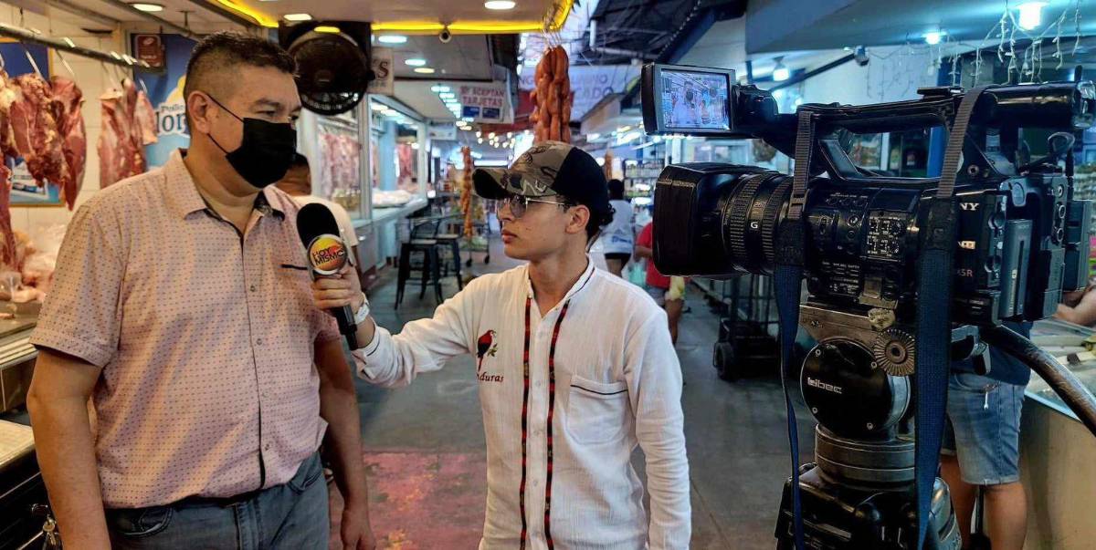 Danier Fúnez, de periodista a policía: recibe ascenso en la Policía Nacional