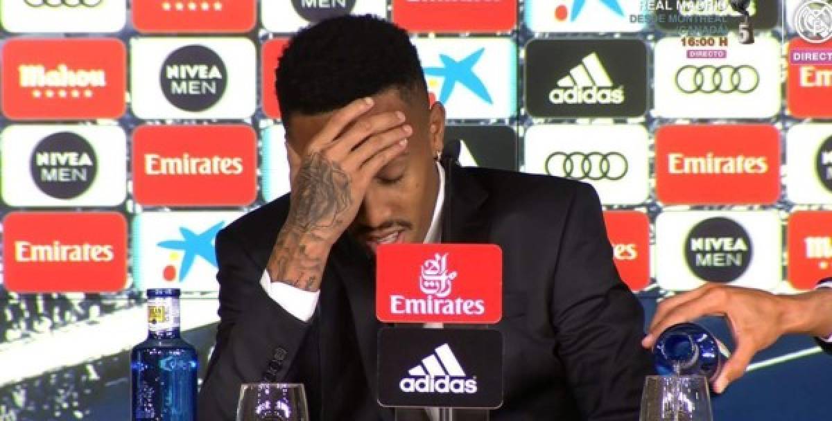 Éder Militão: El defensor brasileño ha sido presentado como nuevo jugador del Real Madrid, llega procedente del Oporto de la primera división de Portugal. El zaguero dio el susto al sufrir mareos en su presentación por lo que la rueda de prensa se tuvo que cancelar.