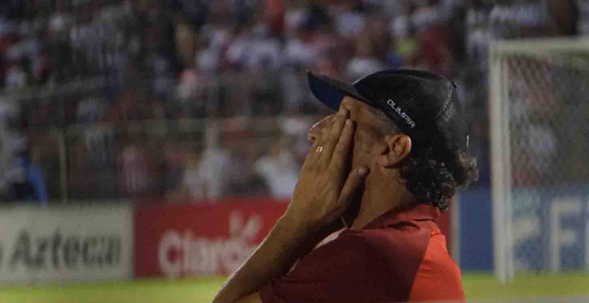 Pedro Troglio no pudo evitar las lágrimas y habló de su futuro