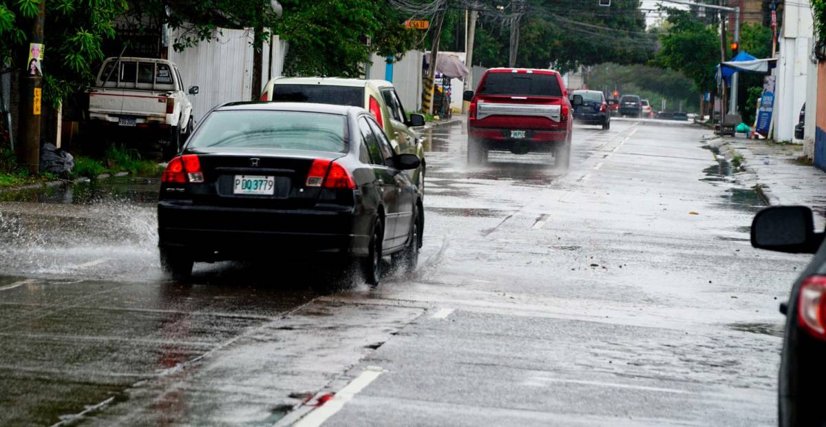 Lluvias por humedad continuarán en el norte y oriente de Honduras