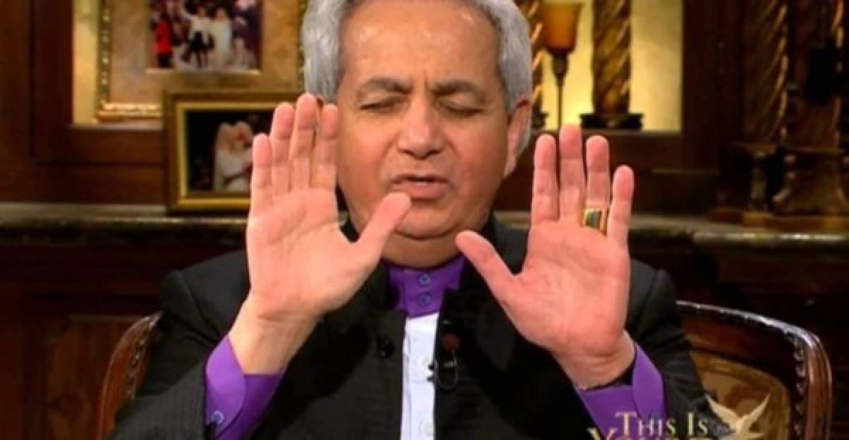 El lunes 3 de diciembre de 2007, en su programa This Is Your Day, Benny Hinn dijo que estaba enviando cartas a sus asociados para divulgar sus finanzas. La carta también ha sido puesta a disposición para ser leída en su sitio web, en respuesta a las denuncias de que Benny Hinn utiliza donaciones de los espectadores en todo el mundo por su propia riqueza personal.