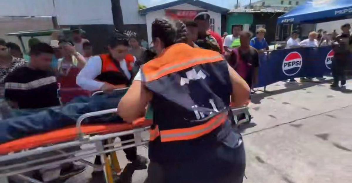 Vendedor ambulante muere en pleno carnaval de La Ceiba