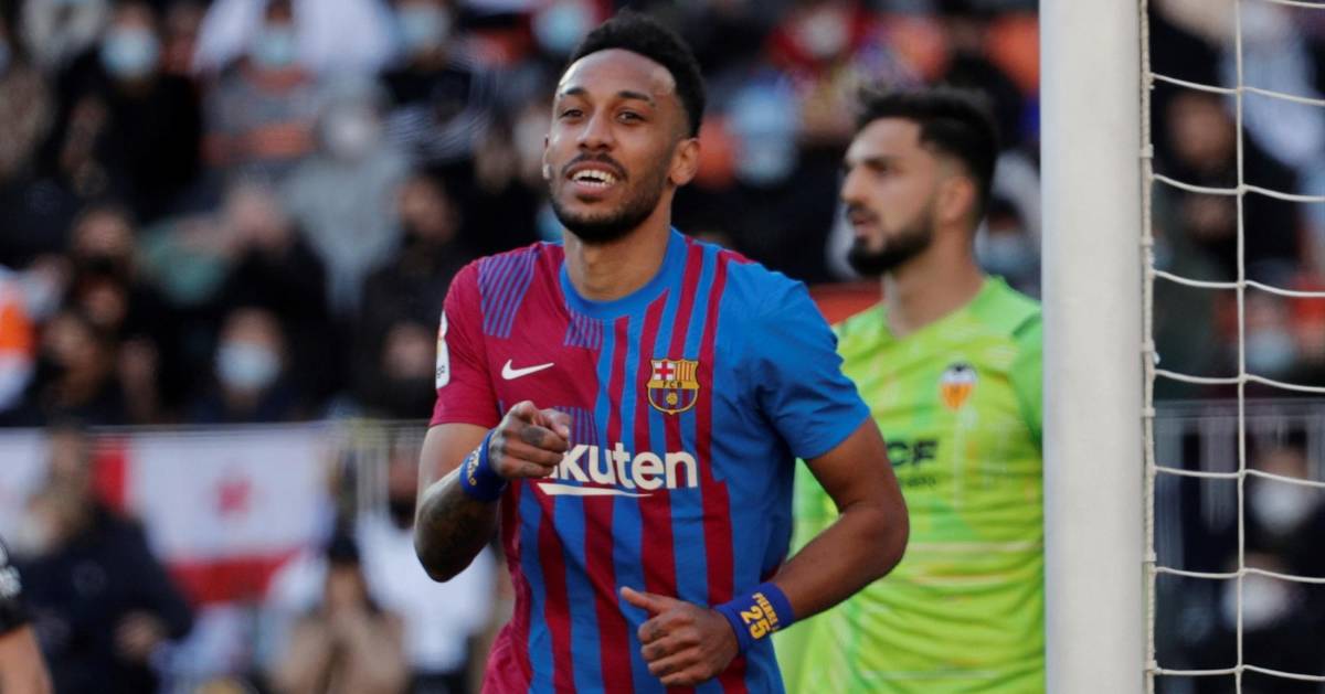 Aubameyang se estrenó como goleador del Barcelona
