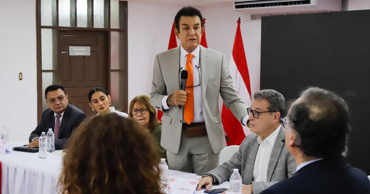 Salvador Nasralla revela con qué partido político se postularía a la presidencia de Honduras