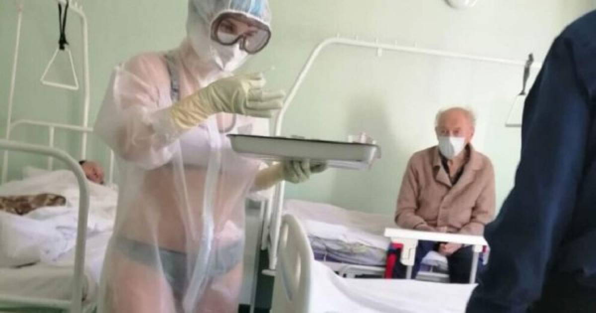 Suspenden a enfermera rusa por atender a pacientes en ropa interior