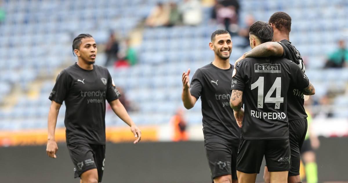 Rigoberto Rivas anotó un gol y brindó una asistencia antes de sumarse a la concentración de la Selección de Honduras.