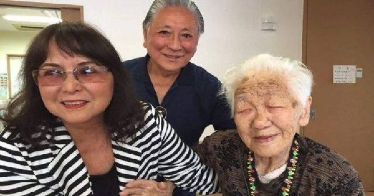 La anciana afirmó que siempre se despierta a las 6 a.m., le gustan las matemáticas y juega reversi, un pasatiempo con el cual se distrae siempre, también come saludable y realizar actividades físicas.<br/>