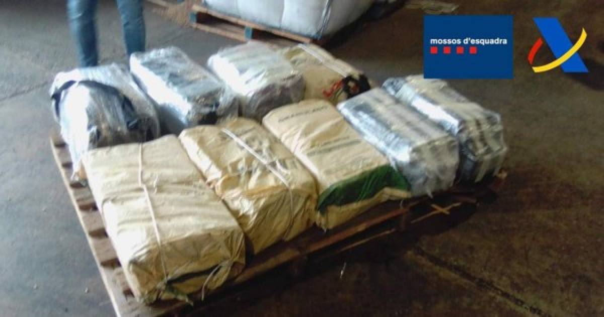 Según informaron este martes la Policía regional de Cataluña y la Agencia Tributaria española, que descubrieron el alijo, la cocaína, de gran pureza, fue localizada el pasado 2 de octubre en una nave logística de Barcelona, oculta en un contenedor.