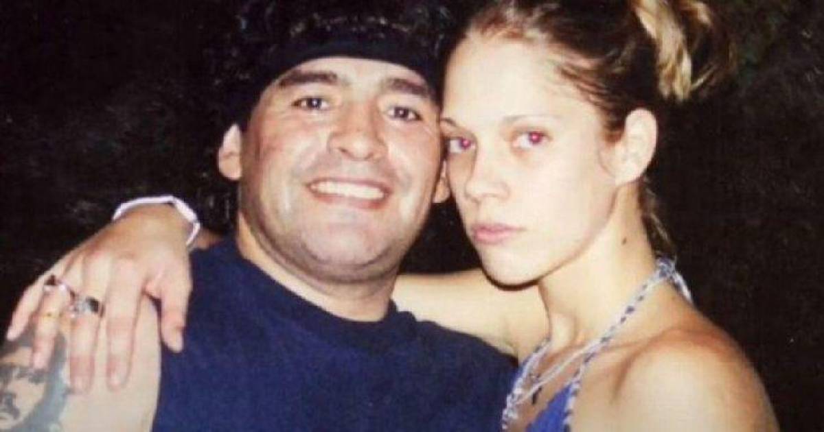 Mavys impactó con algunas confesiones que hizo sobre su noviazgo con Maradona: “En varias ocasiones me hablaba de que sería bonito que yo estuviera con otra muchacha. Me preguntaba si no me gustaría a mí la idea”.