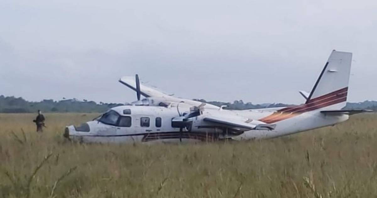 Una avioneta procedente de América del Sur que transportaba 16 fardos, presuntamente de cocaína, fue incautada este domingo en el departamento de Gracias a Dios, en el Caribe de Honduras, fronterizo con Nicaragua, informaron las Fuerzas Armadas.
