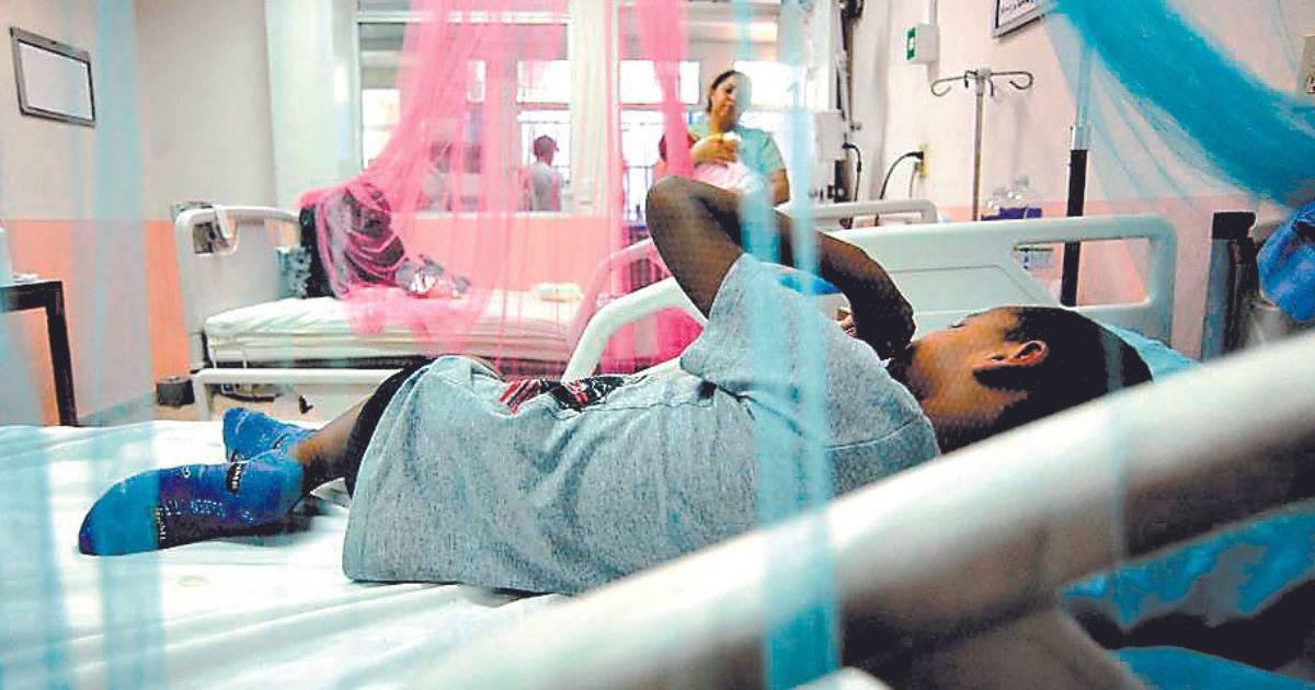 Temen que enfermeros no se den abasto con ola de dengue