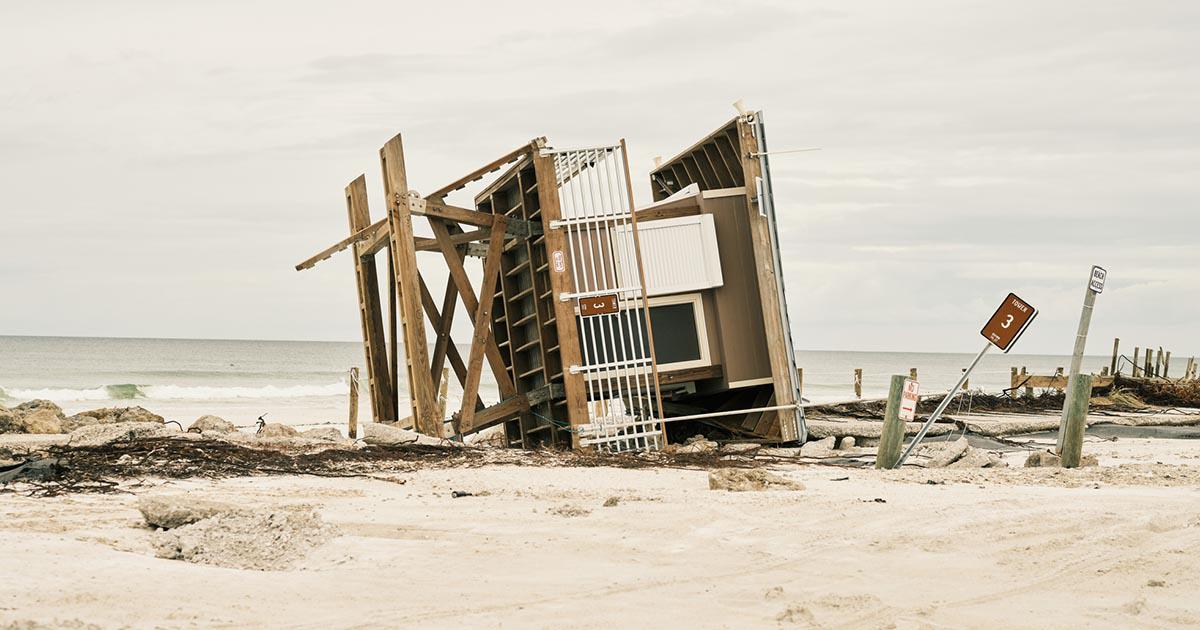 $!Océanos más cálidos generan huracanes más fuertes. Bradenton Beach, Florida, tras el huracán Helene. (Zack Wittman para The New York Times)