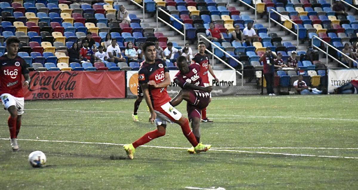Golazo: Darixon Vuelto se estrena como goleador del Saprissa en duelo ante el FAS