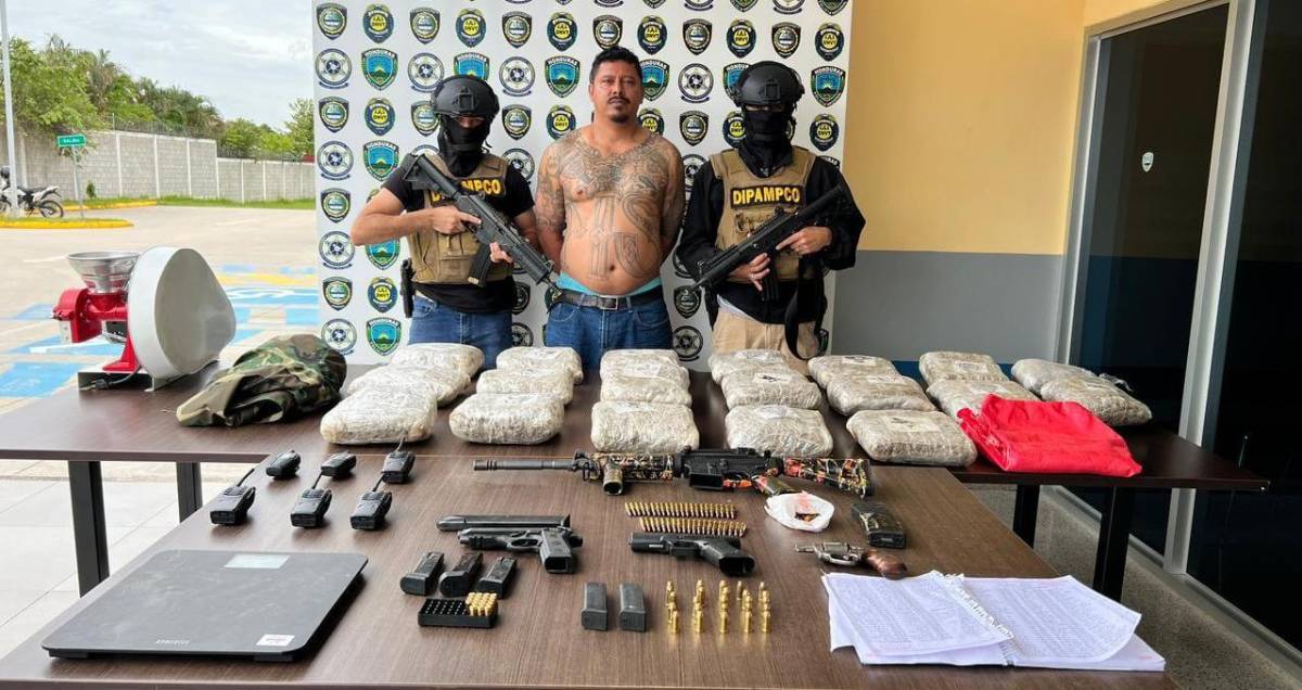 Honduras: cae pandillero con arsenal y drogas en Siguatepeque