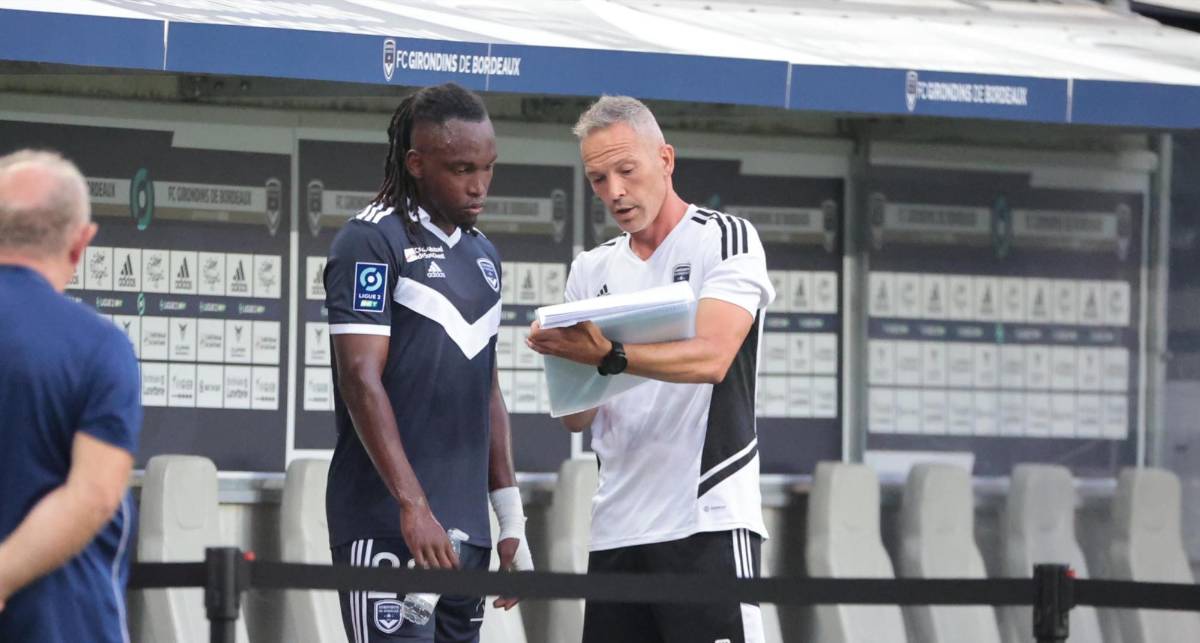 Alberth Elis vuelve a las canchas y debuta en la segunda división de Francia