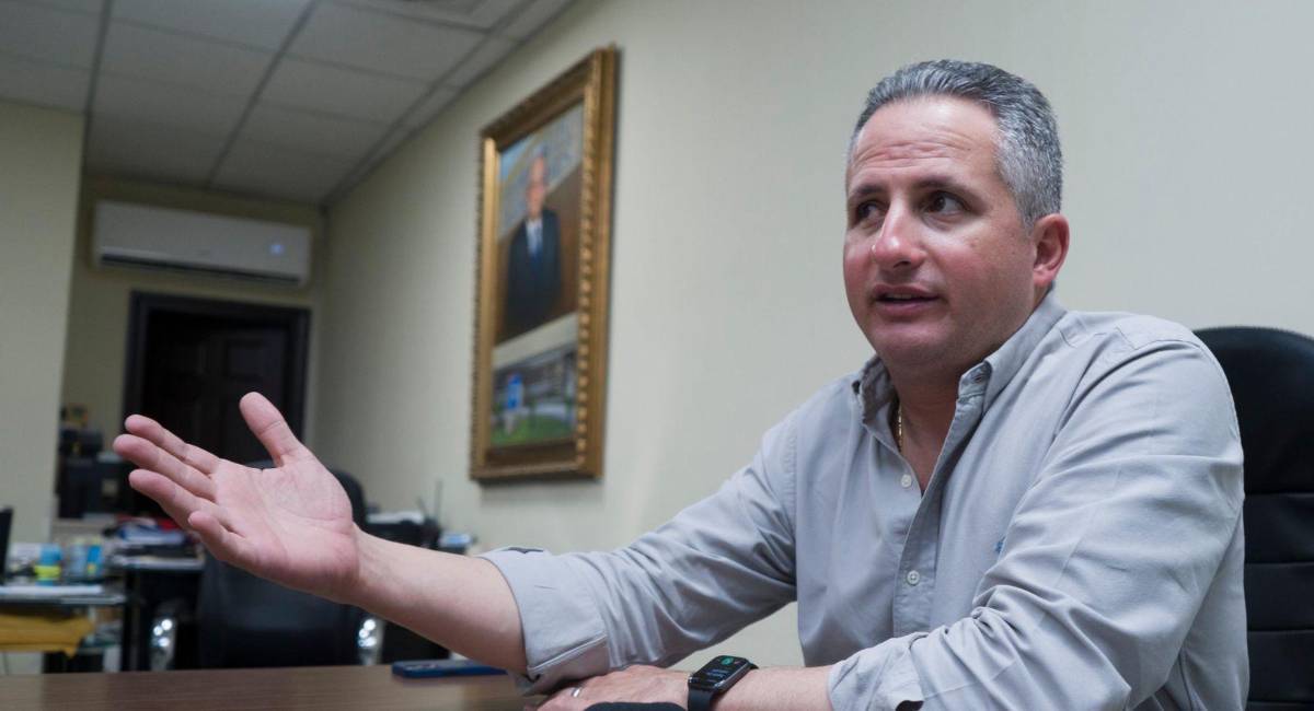 Elías Burbara habló de los fichajes y sobre su cargo en Real España.