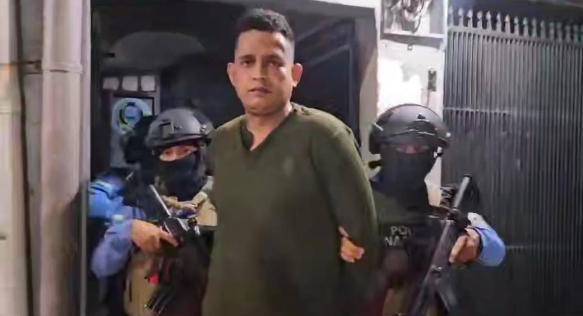 Capturan a ‘El Patudo’, ‘El Negro’ y ‘El Perro’ de la MS-13 por tráfico de drogas en Omoa
