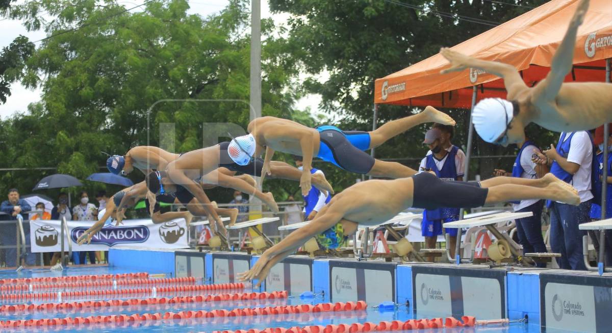 Delfines Sampedranos conquista el Campeonato Nacional de Piscina Corta 2022