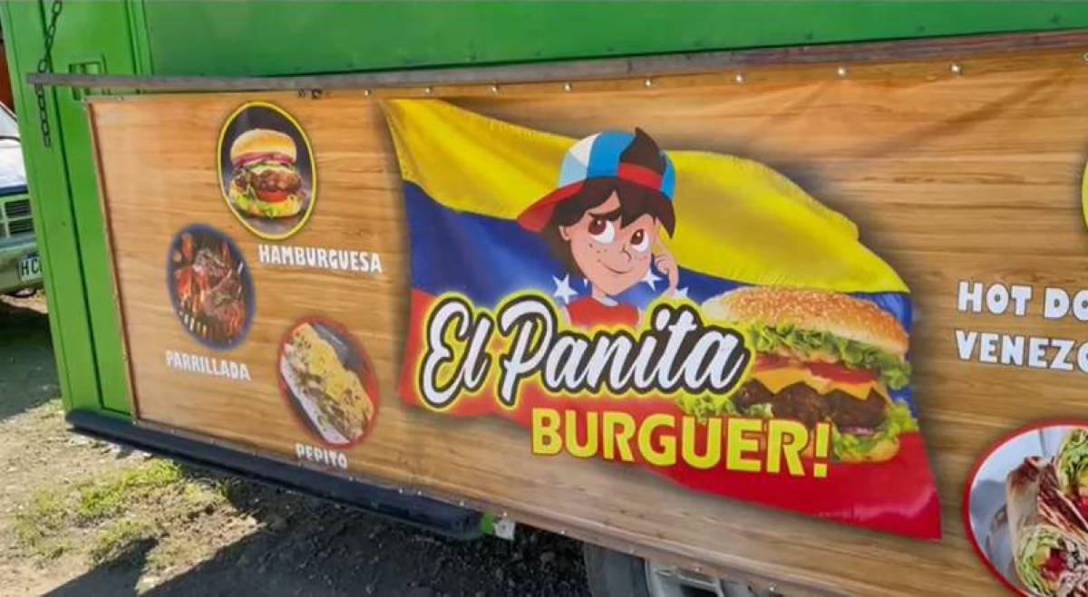 Venezolanos venden comidas de su país para subsistir en Honduras (FOTOS)