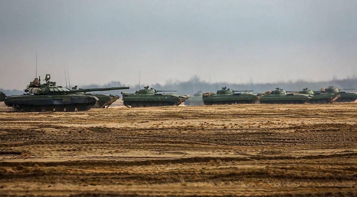 Ucrania pide calma bajo máxima tensión ante una inminente amenaza rusa