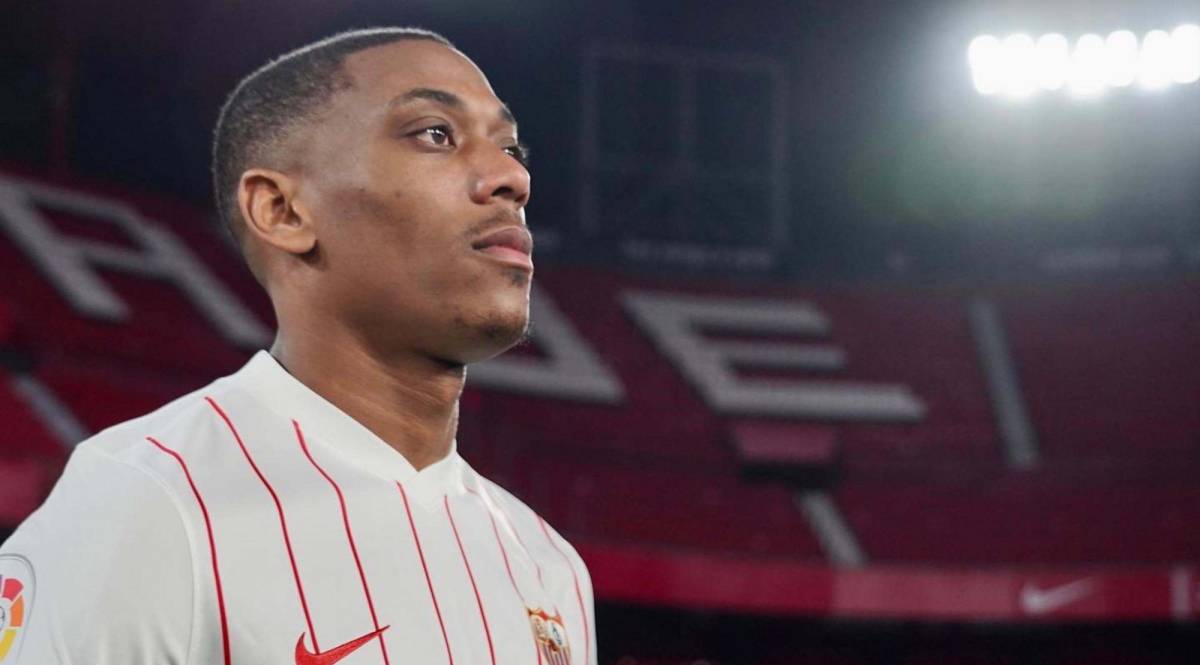 Sevilla hace oficial el fichaje del francés Anthony Martial