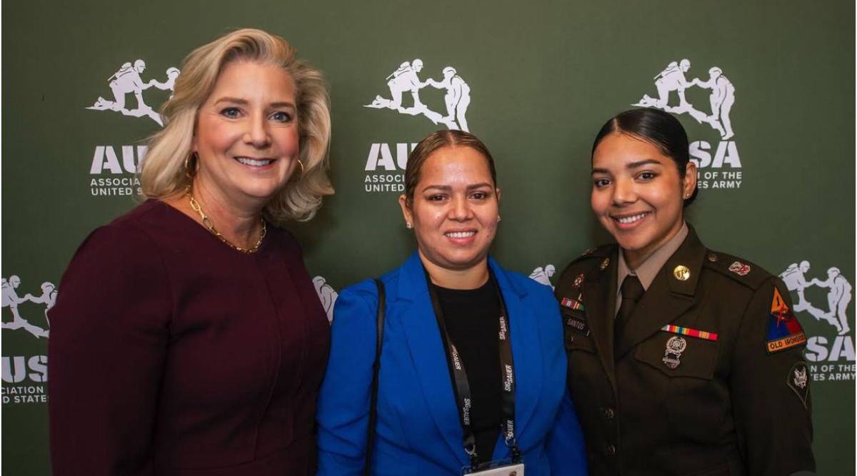 De migrante a líder militar en USA: hondureña narra entre lágrimas su travesía