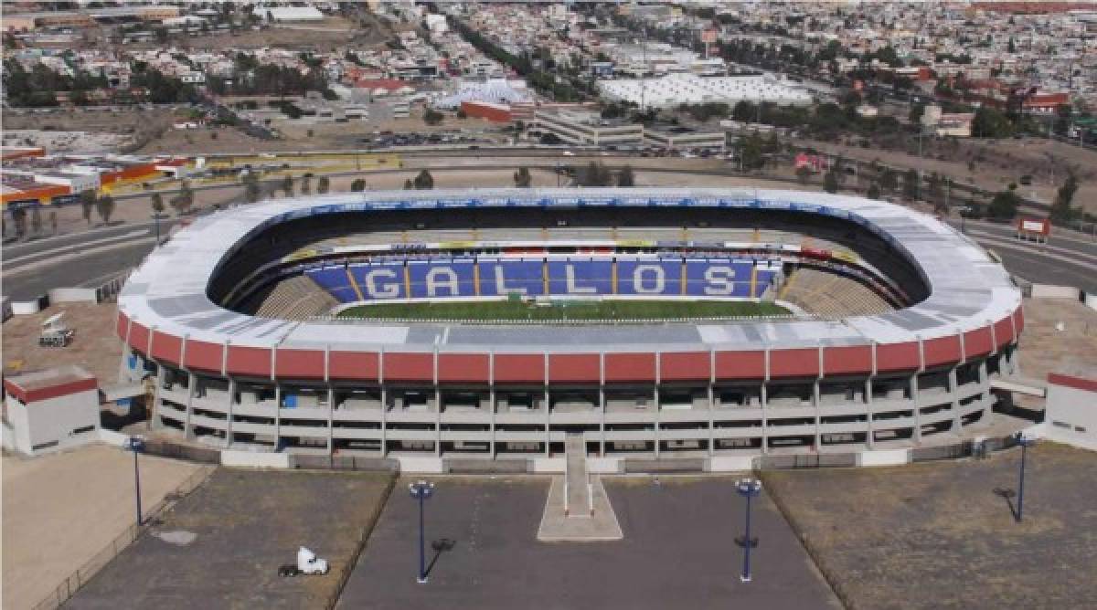 Este es el estadio La Corregidora en donde juega el Querétaro de México y fue construido sobre un cementerio. En este escenario han descendido en varias ocasiones.