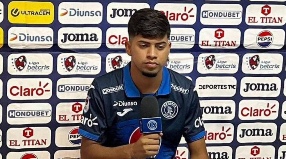 Cléver Portillo se desempeña como lateral por la banda izquierda.