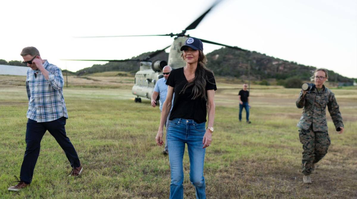 ¿Quién es Kristi Noem, secretaria de Seguridad de Estados Unidos que visitó Honduras?