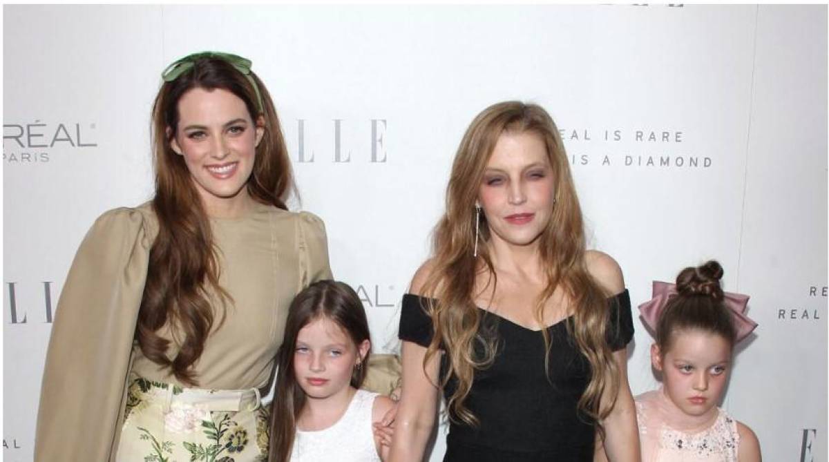 Más de 15 años después de su debut en la maternidad, el 8 de octubre de 2008, Lisa dio a luz a sus mellizas Harper Vivienne Ann y Finley Aaron Love, hijas que comparte con Michael Lockwood.