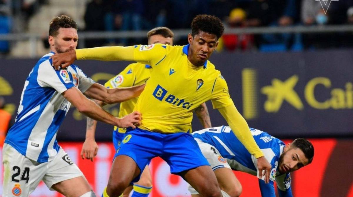 Choco Lozano reapareció en increíble empate del Cádiz ante Espanyol