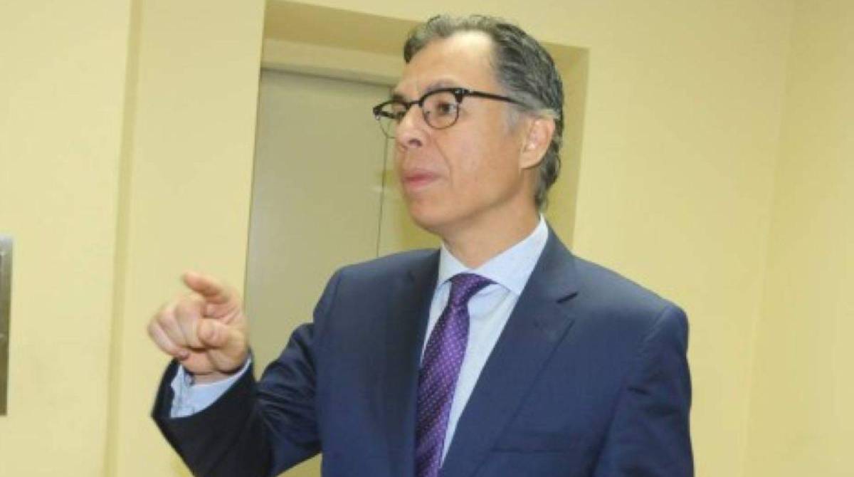 José Ernesto Mejía se queja por lo ocurrido con Honduras en Guayana Francesa