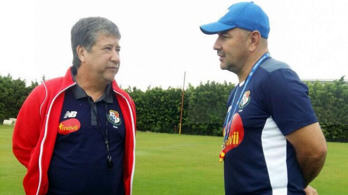 Édgar ‘Panzer’ Carvajal lleva casi una década trabajando con ‘Bolillo’ Gómez.