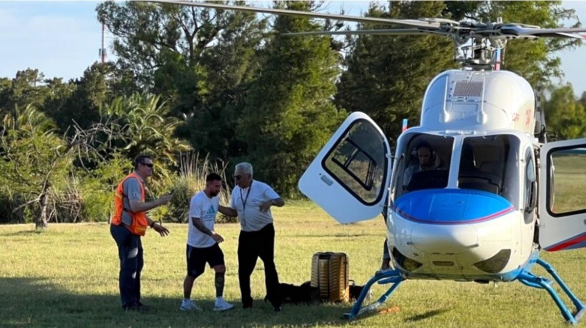 Lionel Messi ya en Rosario después de bajar del helicóptero del gobierno provincial.