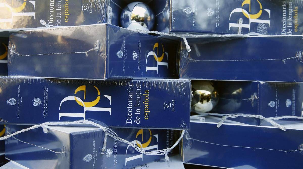 Dana, barista, espóiler, sérum o teletrabajar, nuevas palabras de la RAE