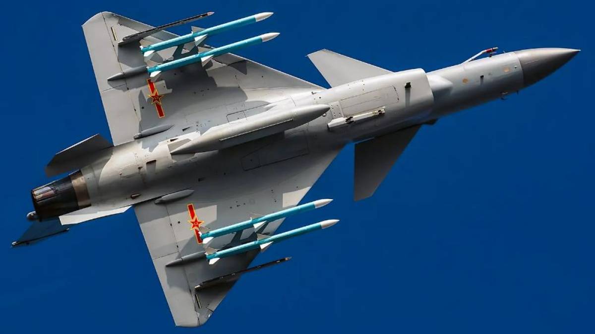 Según los expertos, los J-16 son los aviones de combate preferidos por Pekín para poner a prueba la defensa aérea de la isla. 