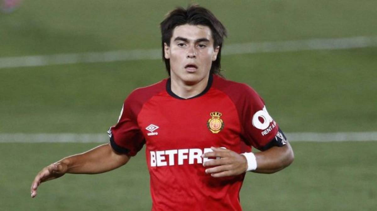 Luka Romero, el debutante más joven de la Liga Española, ya pasó en su día las pruebas para entrar en las categorías inferiores del Barcelona, pero finalmente no se llegó a producir dicho movimiento, llegando posteriormente a un Mallorca que ya tiene el ofrecimiento de los azulgranas para hacerse con su fichaje. El Barcelona quiere hacerse con su fichaje.