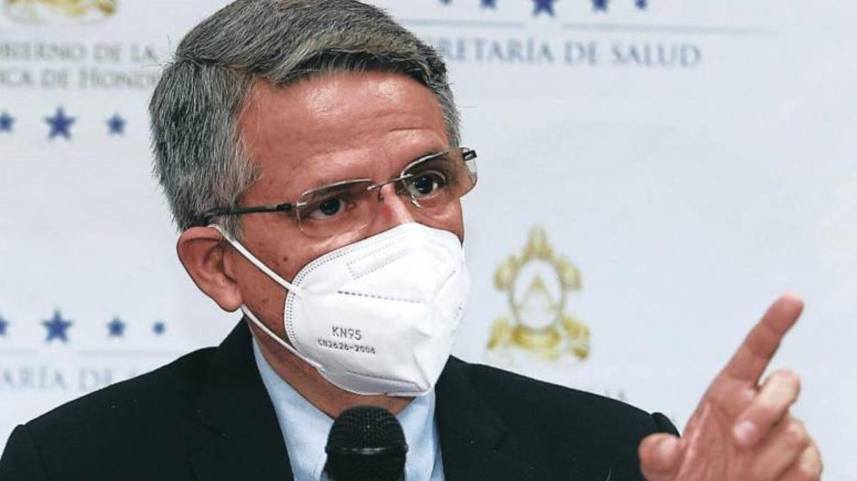 Matheu acusa a “politiqueros” de la crisis en Salud