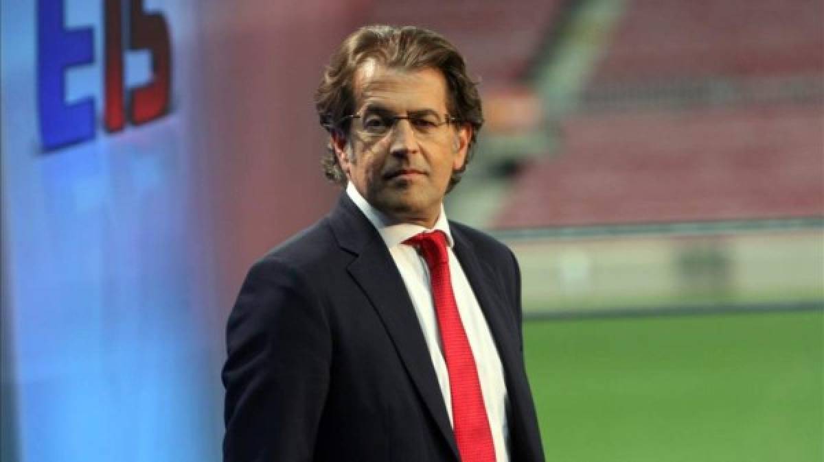 Toni Freixa es abogado, fue directivo del Barça entre 2010 y 2015, además de portavoz y secretario de la junta directiva con Sandro Rosell y Josep María Bartomeu. Se presentó como candidato a las elecciones de 2015 y superó el corte de firmas, pero tuvo un rol testimonial en los comicios con 1.750 votos (el 3,7% del total). Se ve con capacidad para construir un proyecto ganador en el que trabaja desde hace meses .