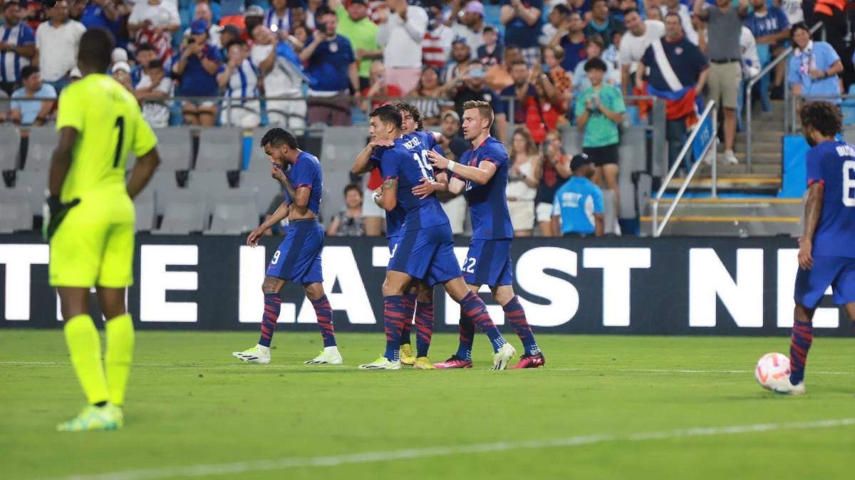 Estados Unidos goleó por 6-0 a Trinidad y Tobago.