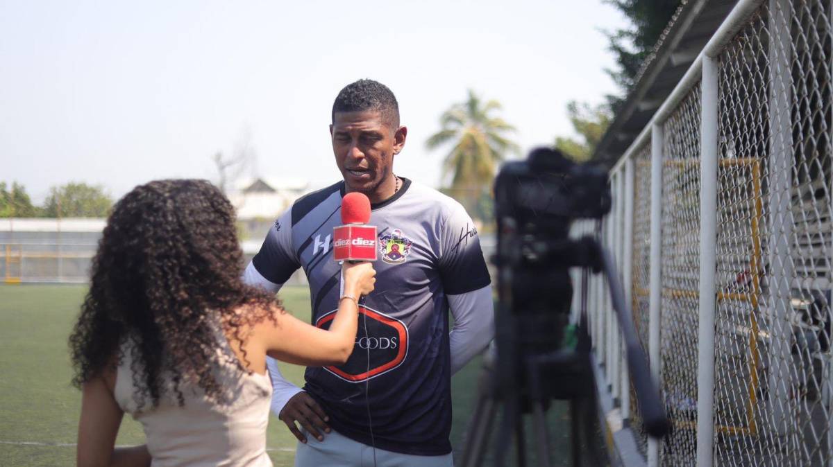 Carlo Costly en entrevista con nuestra periodista de Grupo OPSA, Emma Ramos.