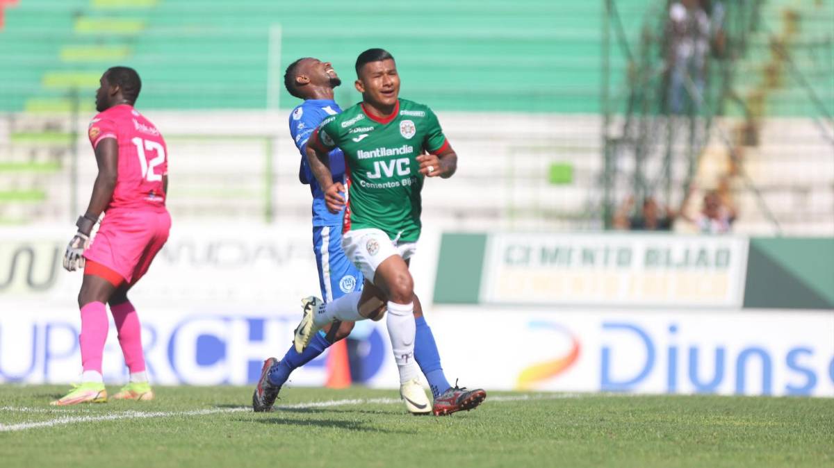 Iván López fue la figura del juego al marcar un doblete.