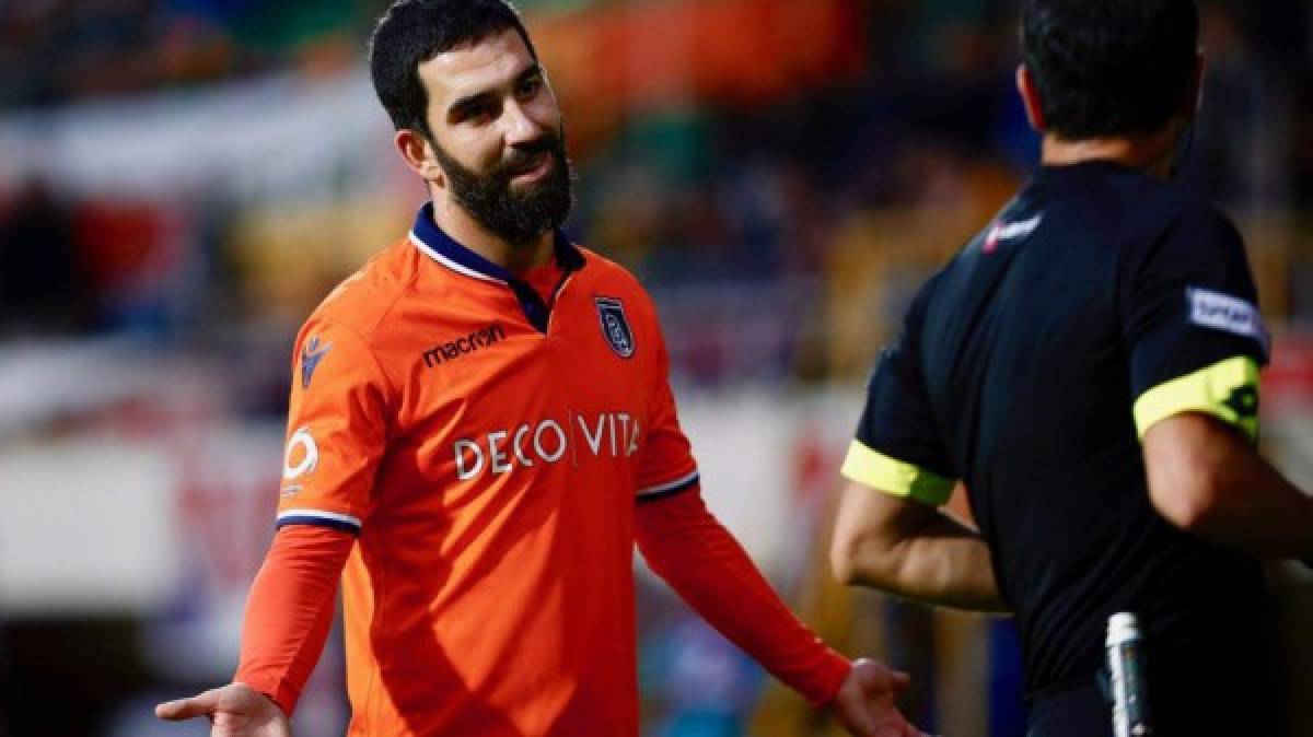 Arda Turan está a punto de finiqutar su contrato con el Barcelona y convertirse en jugador del Galatasaray. Regresaría así al club que le formó como jugador y del que salió en 2011 rumbo al Atlético de Madrid antes de recalar en el Camp Nou.